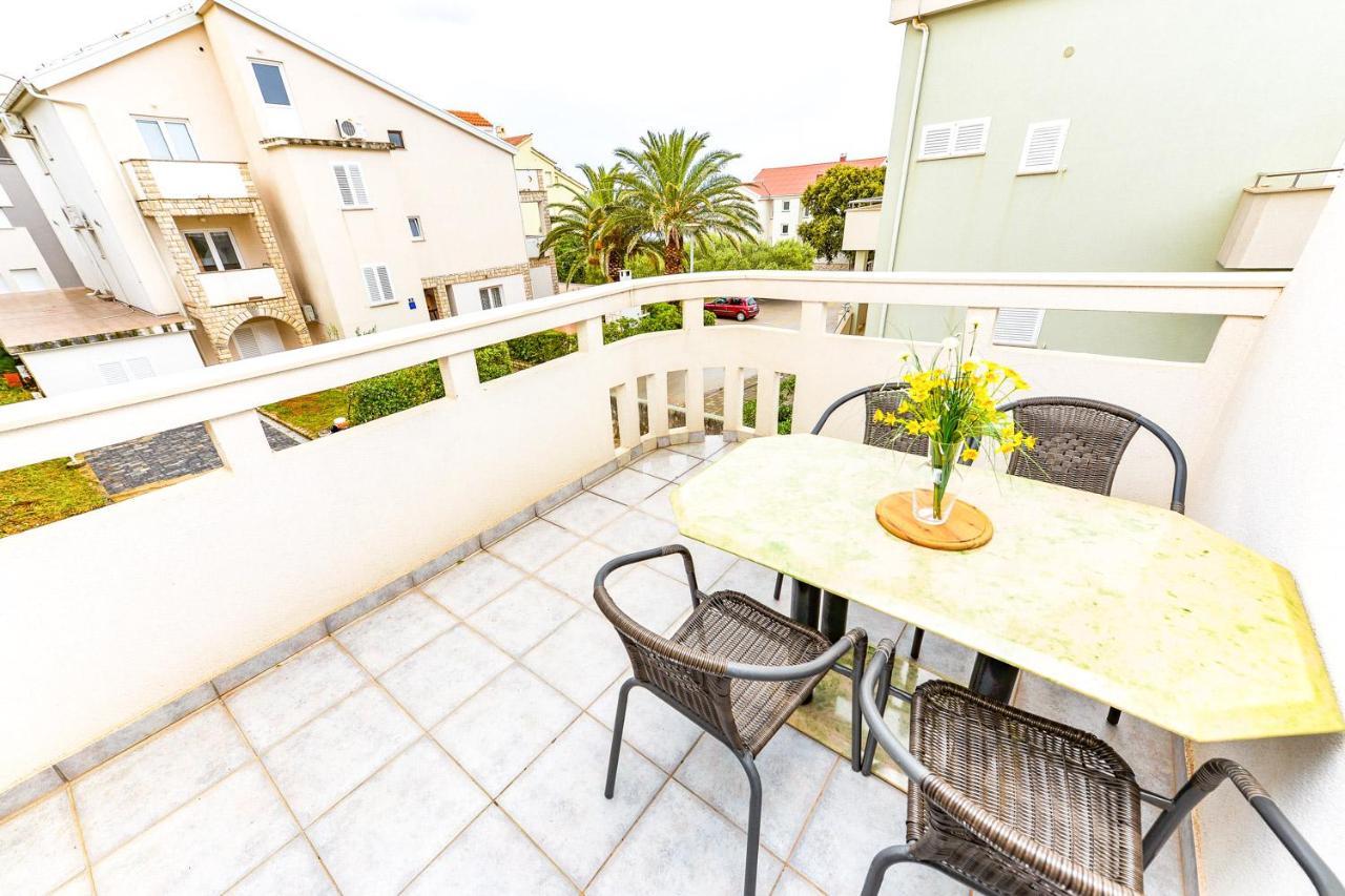 Apartments Hope Novalja Exterior foto